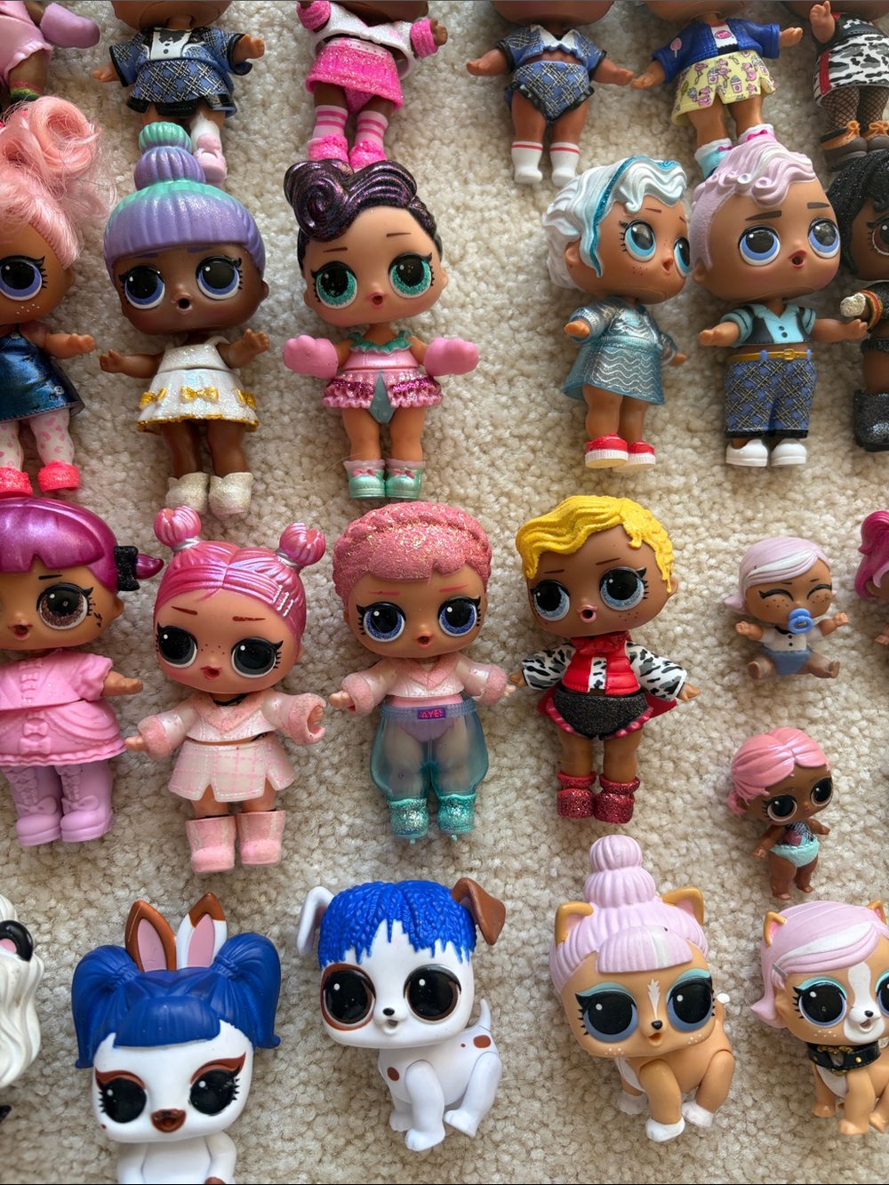 Mega LOL Surprise doll lot 47 full sized clothed dolls with some pets and minis - Picture 7 of 10
